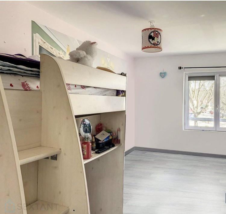 Maison - 197 m² - 9 pièces