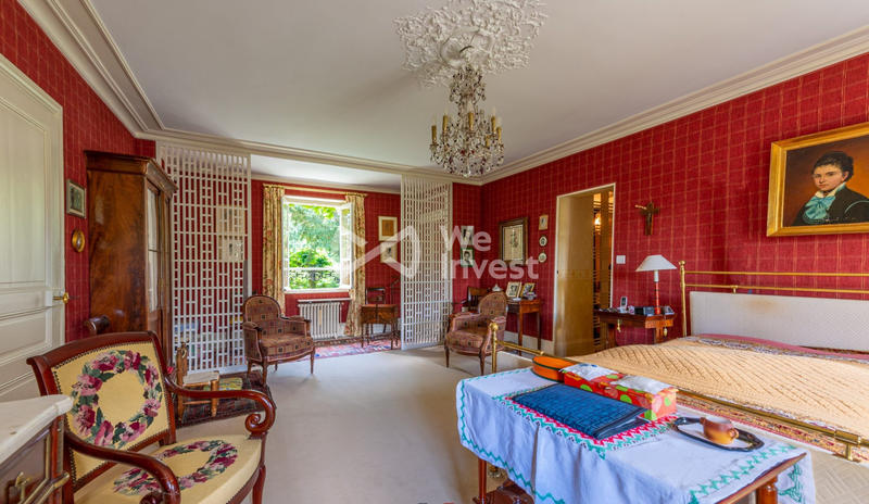 Maison ancienne - 300 m² - 9 pièces