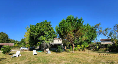 Maison ancienne - 168 m² - 6 pièces