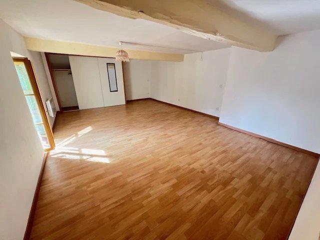 Propriété - 254 m² - 10 pièces