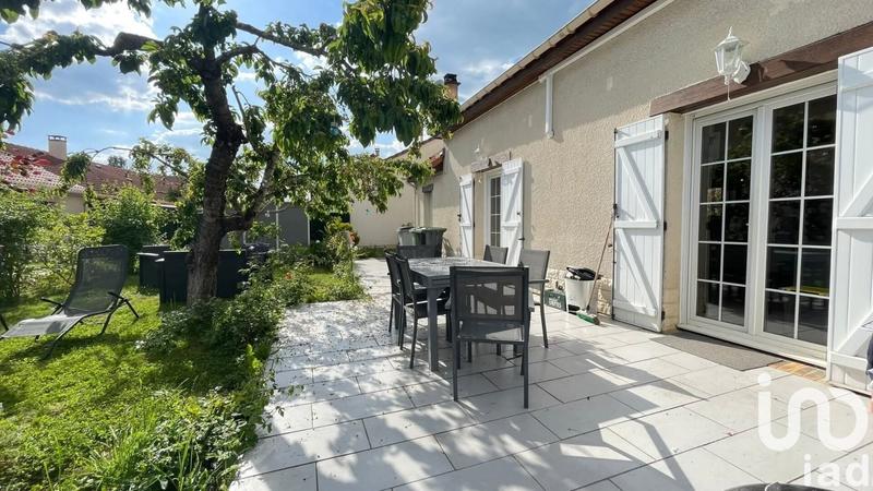 Maison - 111 m² - 5 pièces