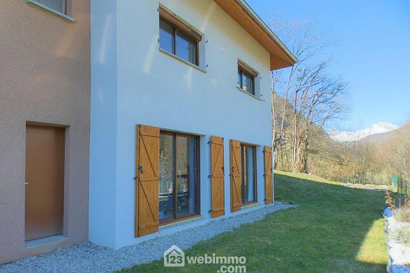 Maison - 96 m² - 4 pièces