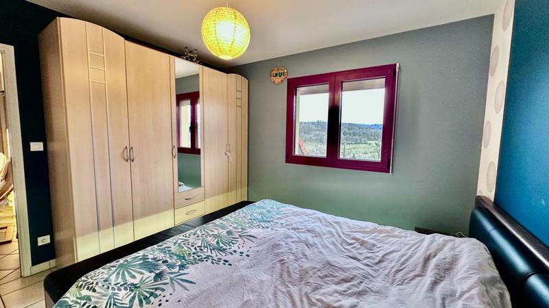 Maison - 185 m² - 6 pièces