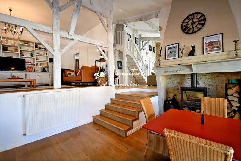 Maison - 230 m² - 5 pièces