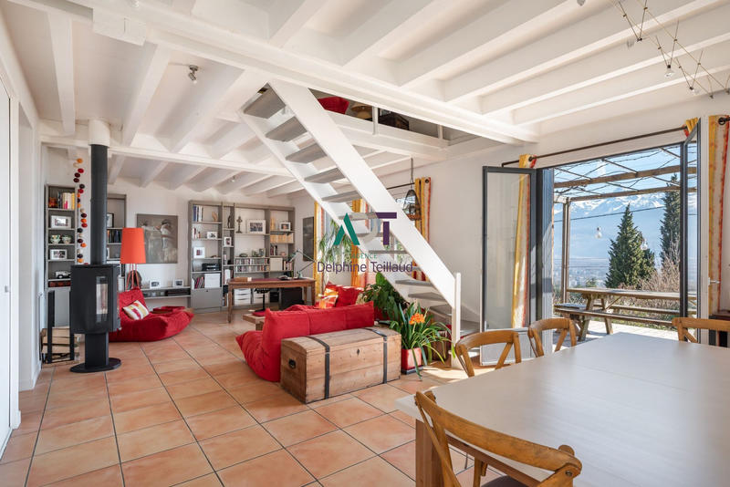 Maison - 164 m² - 7 pièces