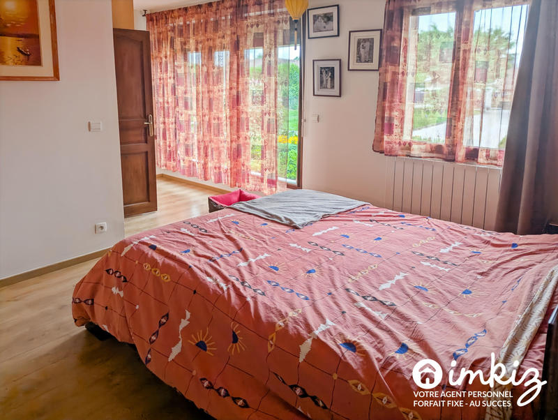 Maison - 180 m² - 7 pièces