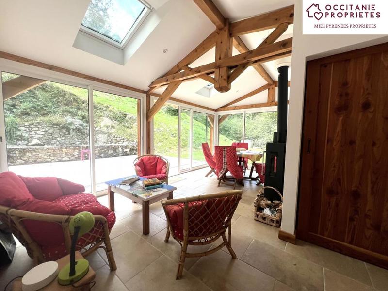 Propriété - 86 m² - 4 pièces