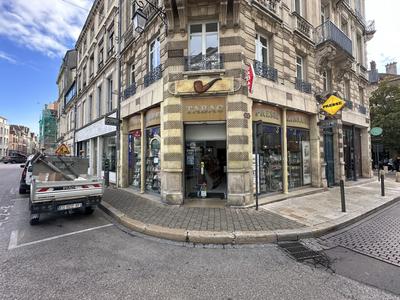 Fonds de commerce - 140 m²