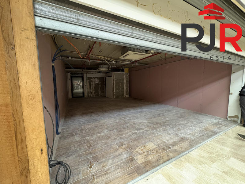 Local commercial - 61 m²