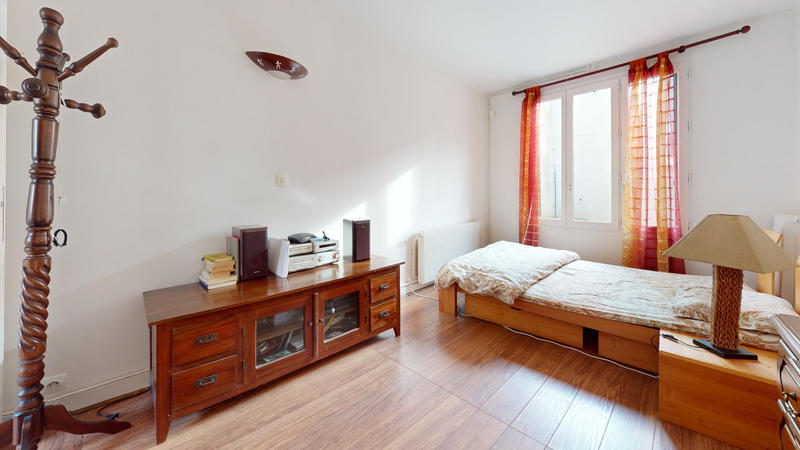 Maison - 95 m² - 5 pièces