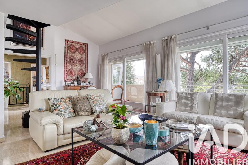 Maison de maîtres - 196 m² - 8 pièces