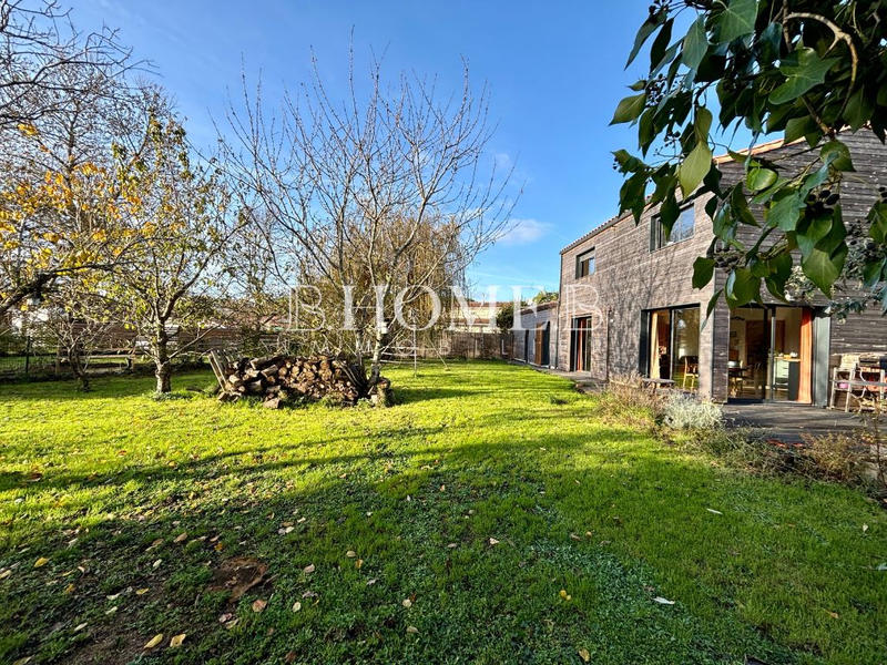 Maison - 105 m² - 6 pièces