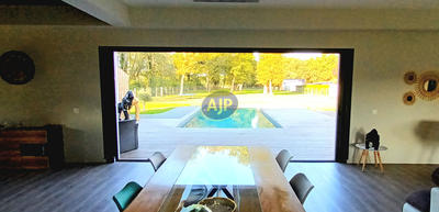 Villa - 200 m² - 6 pièces