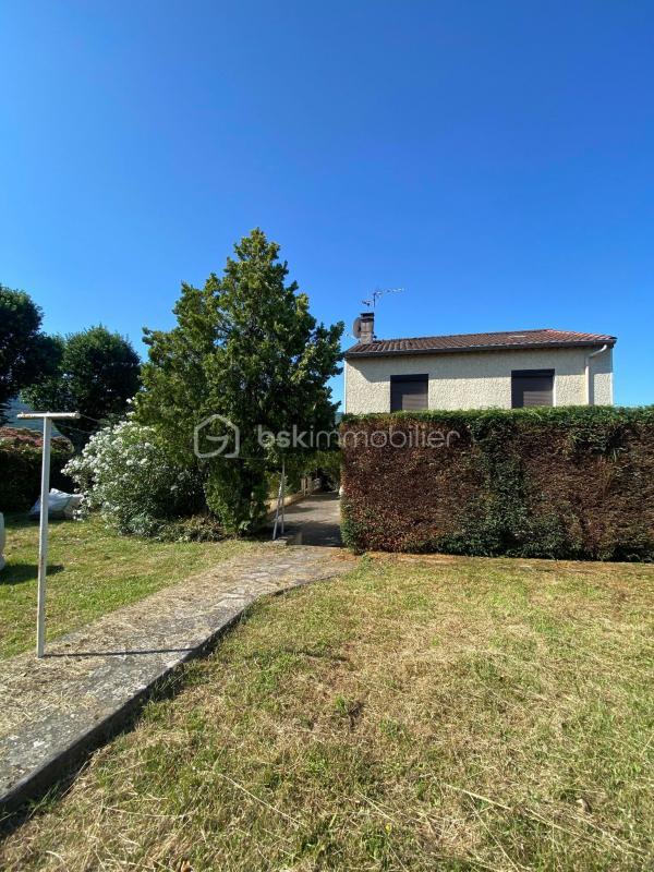 Maison - 89 m² - 6 pièces