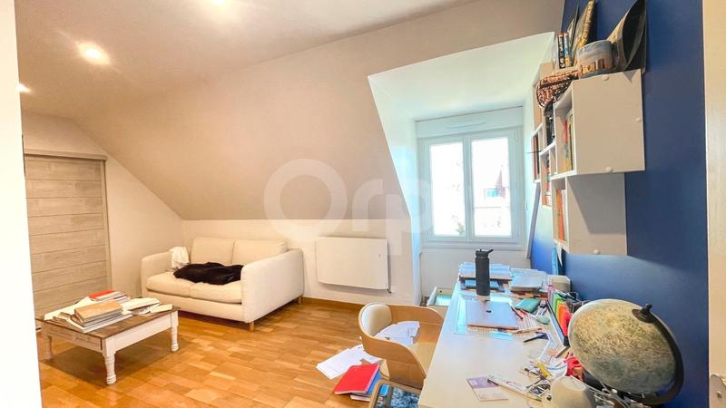 Maison - 152 m² - 6 pièces