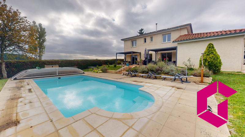 Villa - 180 m² - 5 pièces