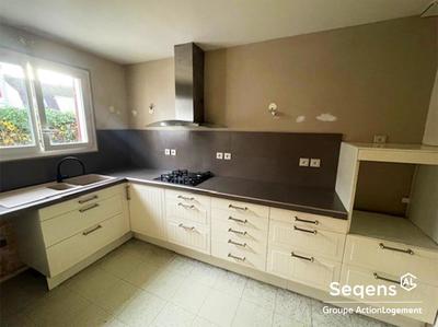 Maison - 84 m² - 4 pièces