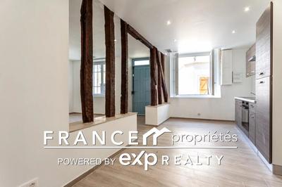 Maison - 104 m² - 4 pièces