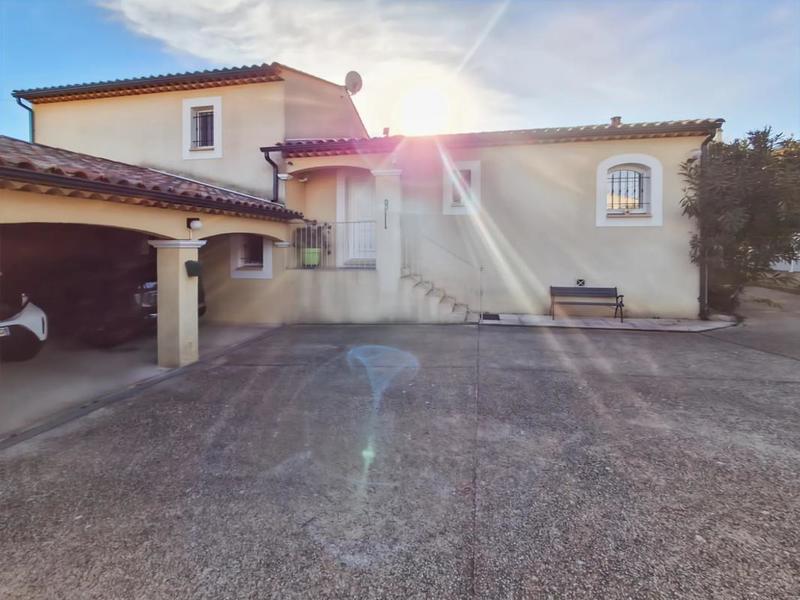 Villa - 143 m² - 6 pièces