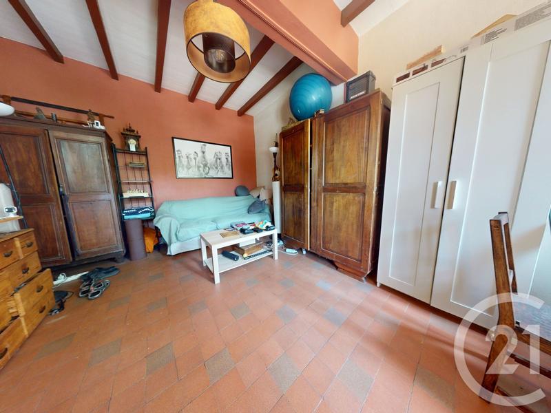 Maison - 267 m² - 6 pièces