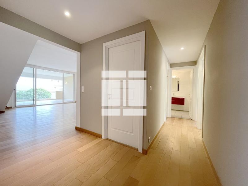 Appartement - 162 m² - 6 pièces