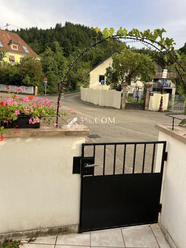 Maison - 219 m² - 8 pièces