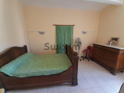 Maison - 150 m² - 8 pièces