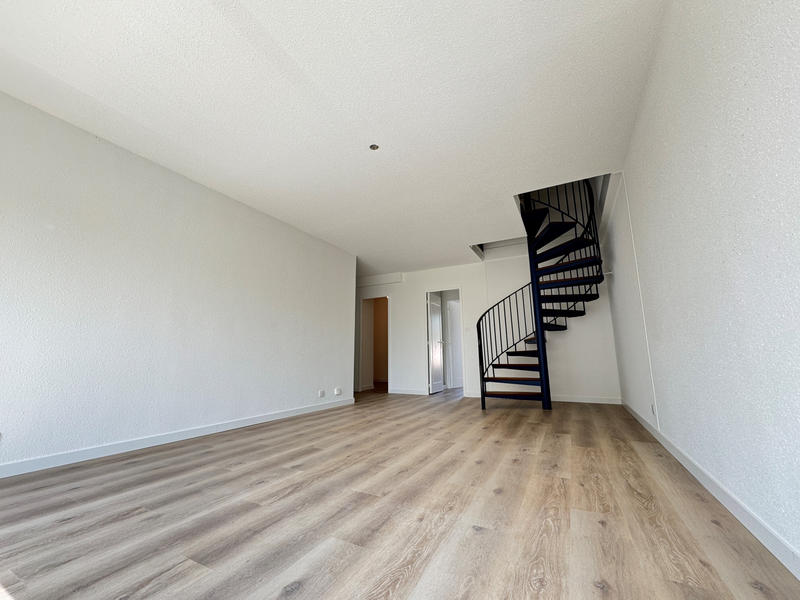 Appartement - 94 m² - 4 pièces