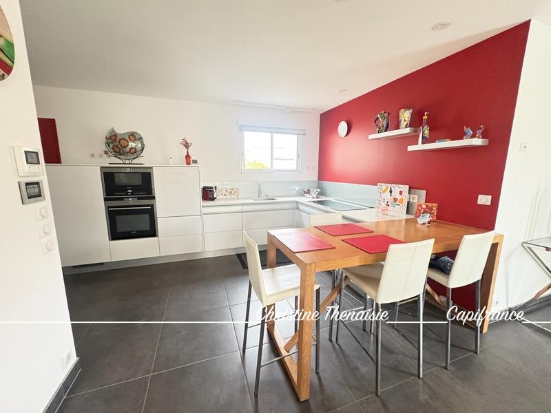 Maison - 187 m² - 6 pièces