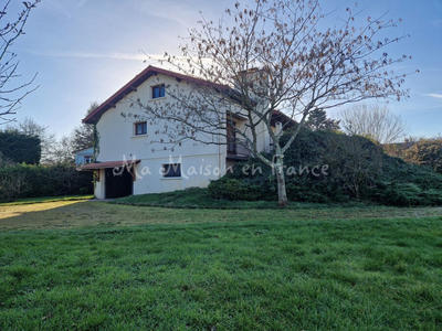 Maison - 107 m² - 5 pièces