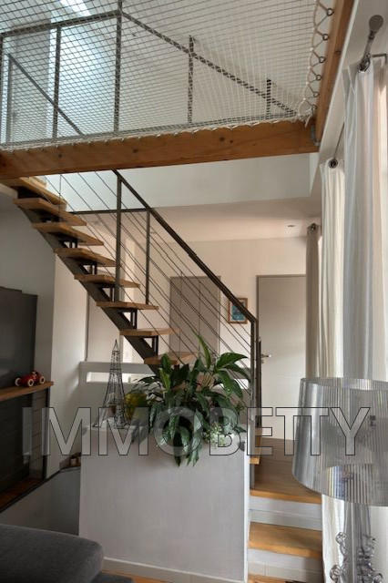 Appartement - 90 m² - 4 pièces