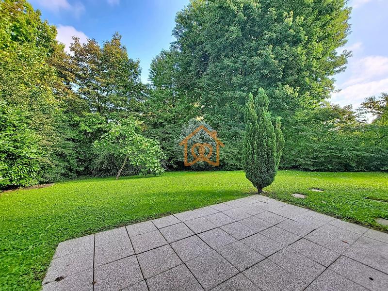 Villa - 245 m² - 7 pièces