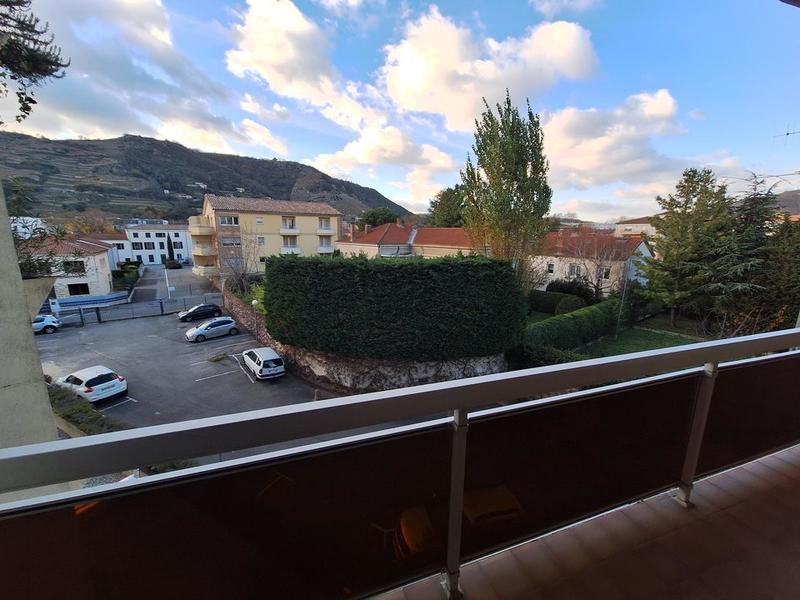 Appartement - 77 m² - 3 pièces