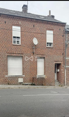 Maison - 90 m² - 6 pièces