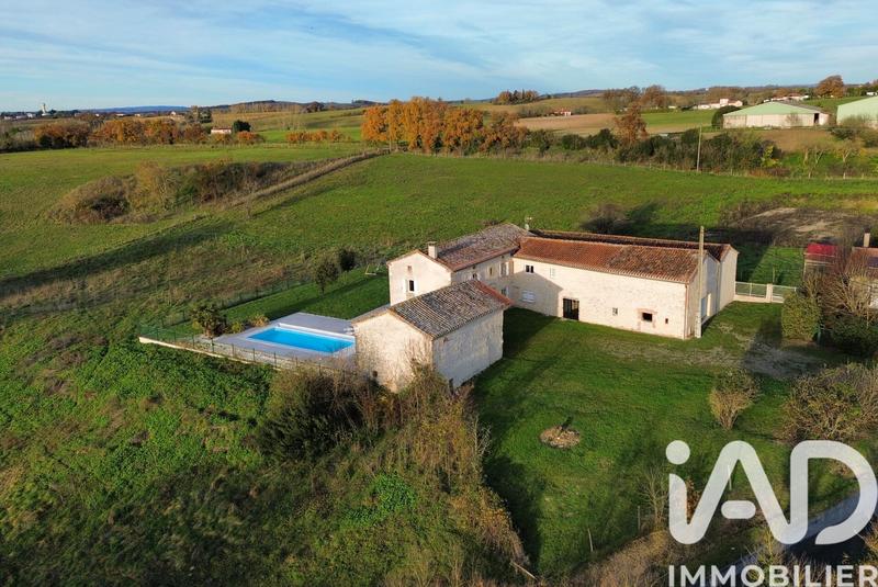 Maison - 324 m² - 5 pièces