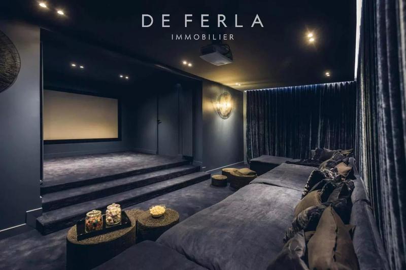 Maison de maîtres - 536 m² - 15 pièces