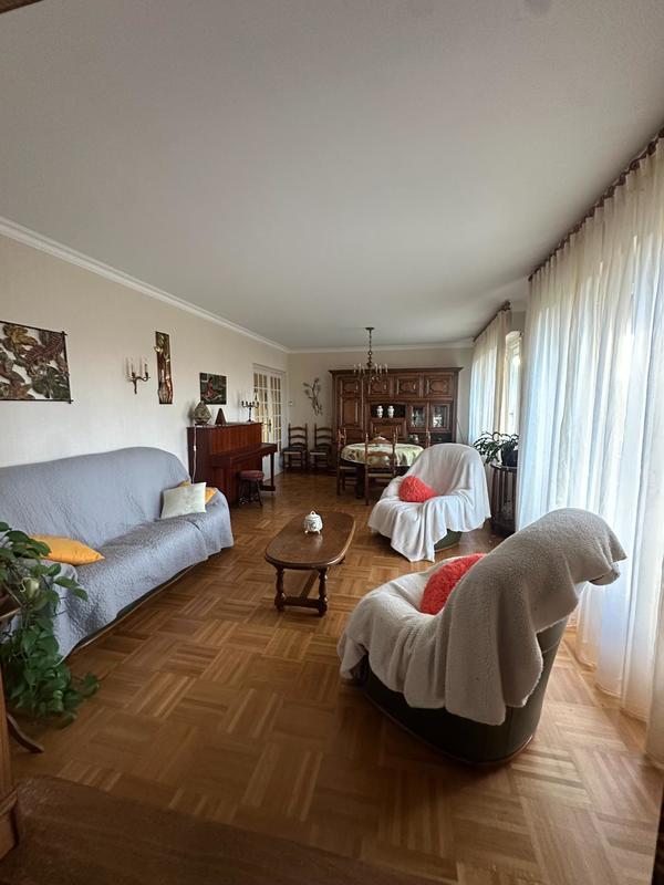 Maison - 110 m² - 6 pièces