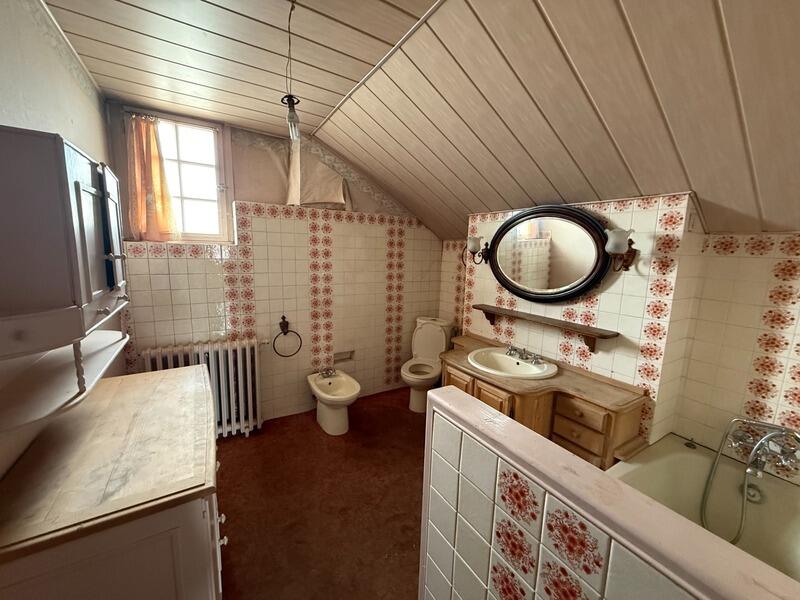 Maison - 203 m² - 10 pièces