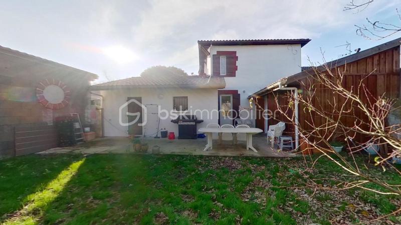 Maison de ville - 97 m² - 4 pièces