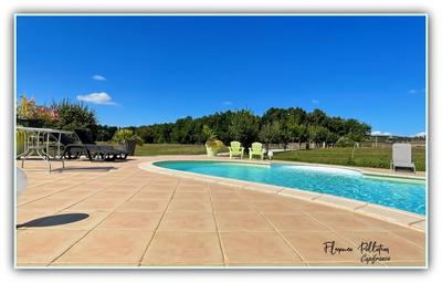 Maison - 605 m² - 18 pièces