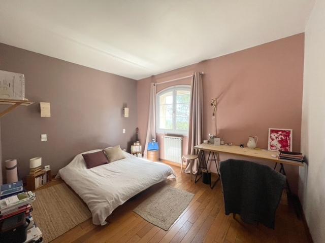 Maison - 224 m² - 7 pièces