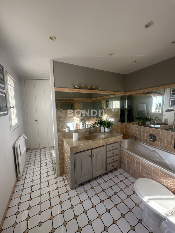 Viager - Maison - 155 m² - 7 pièces