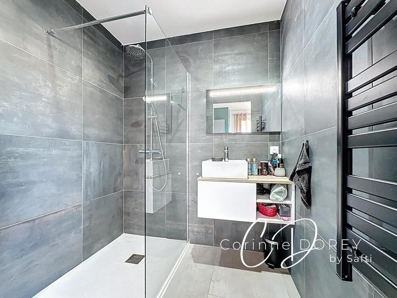 Maison - 148 m² - 5 pièces