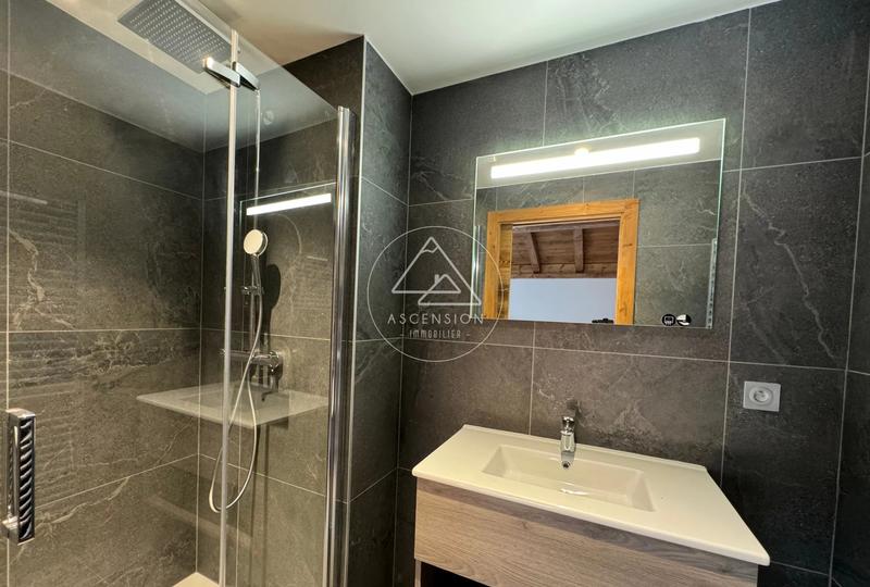 Appartement - 136 m² - 4 pièces