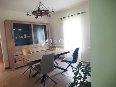 Maison de village - 90 m² - 5 pièces