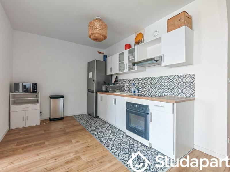 Chambre - 13 m² - 1 pièce