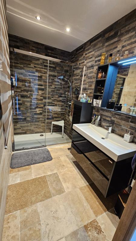 Maison - 203 m² - 7 pièces