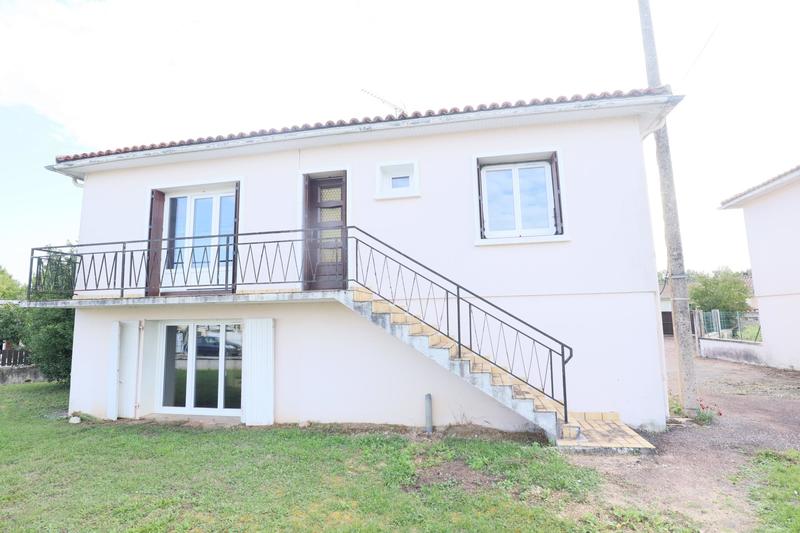 Maison - 99 m² - 6 pièces