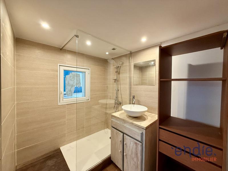 Maison - 158 m² - 7 pièces