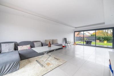 Maison - 168 m² - 8 pièces